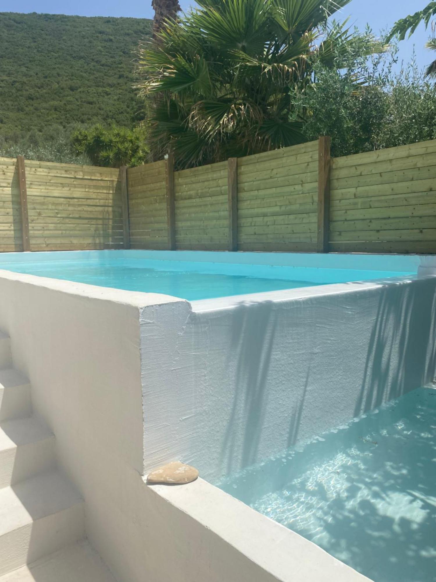 Rustic Hill Private Pool Suites Kalamata Exterior foto